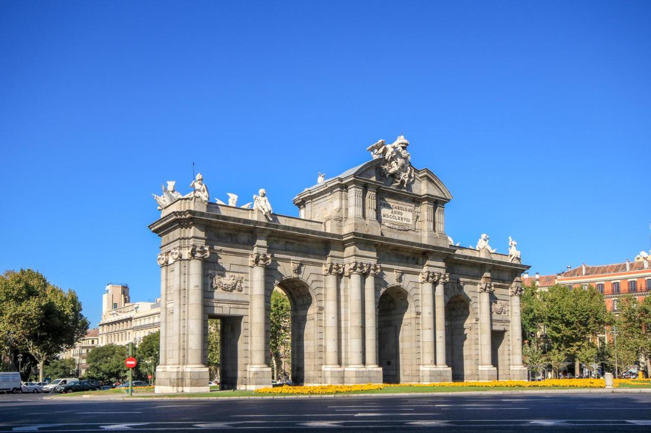 Luxury Belmont Puerta Del Sol Apartman Madrid Kültér fotó